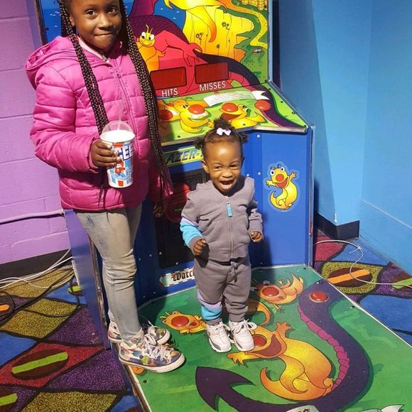 Meet your Posher, Alvin - Picture 1 of 1